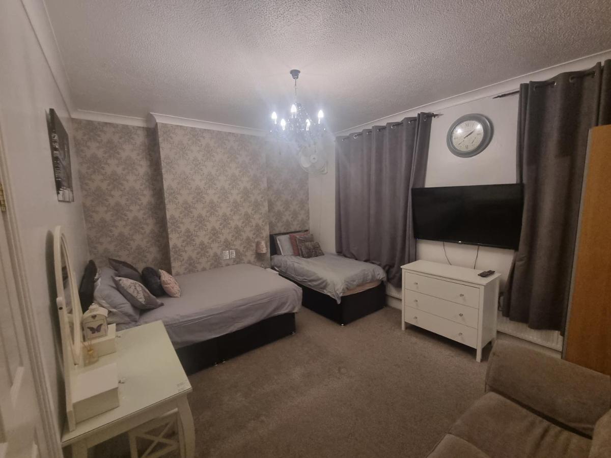 Private Luxury Double Room In كارديف المظهر الخارجي الصورة